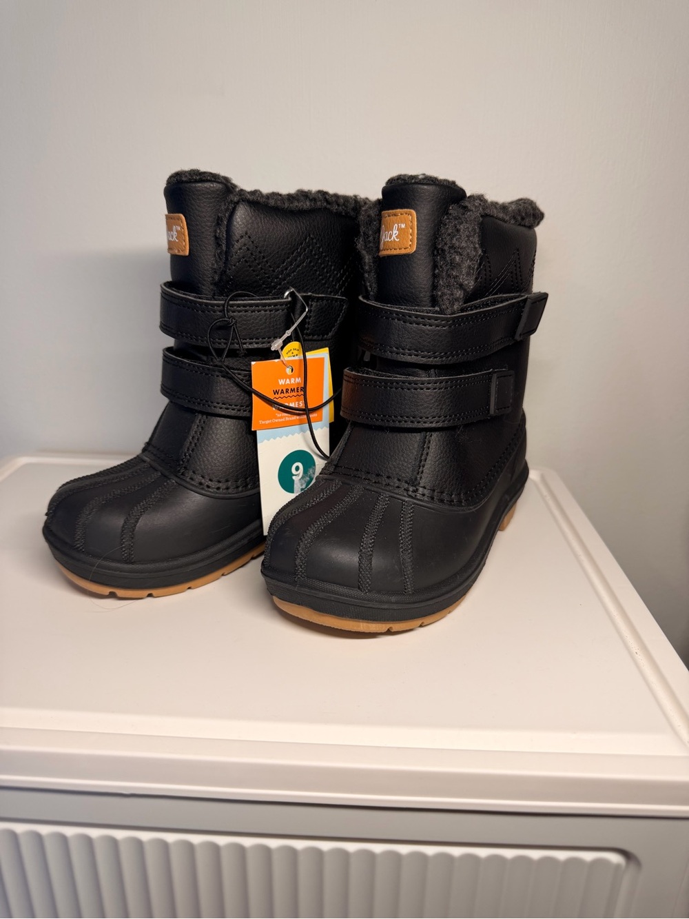 BNWT Kid’s Winter Boots, Cat & Jack: Black “Denver” Waterproof. Size 9